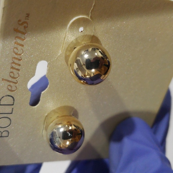 BOLD elements Elegant Gold-tone Ball Stud Earrings - Women's Fashion Jewelry - Picture 7 of 7
